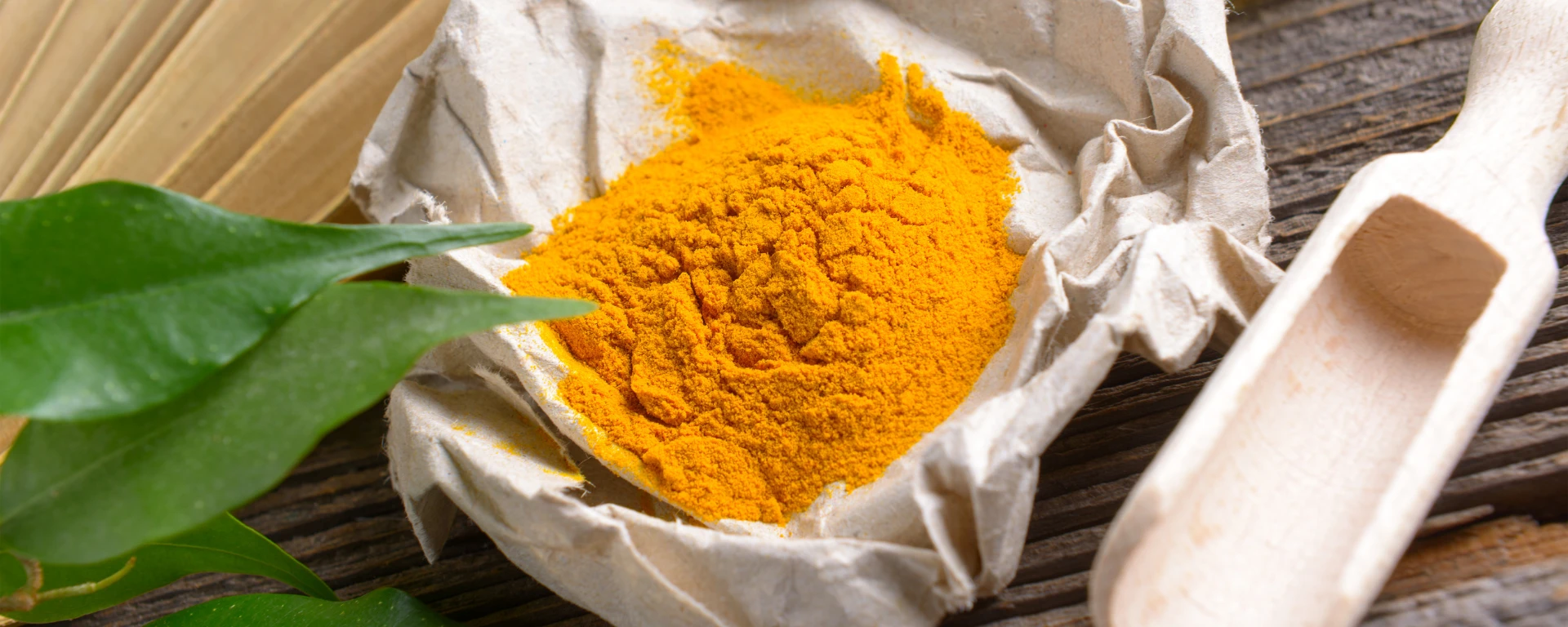 Kitchen Ingredients in Skincare: What Works & What to Avoid | The SKIN Report Podcast with Dr. Simran Sethi